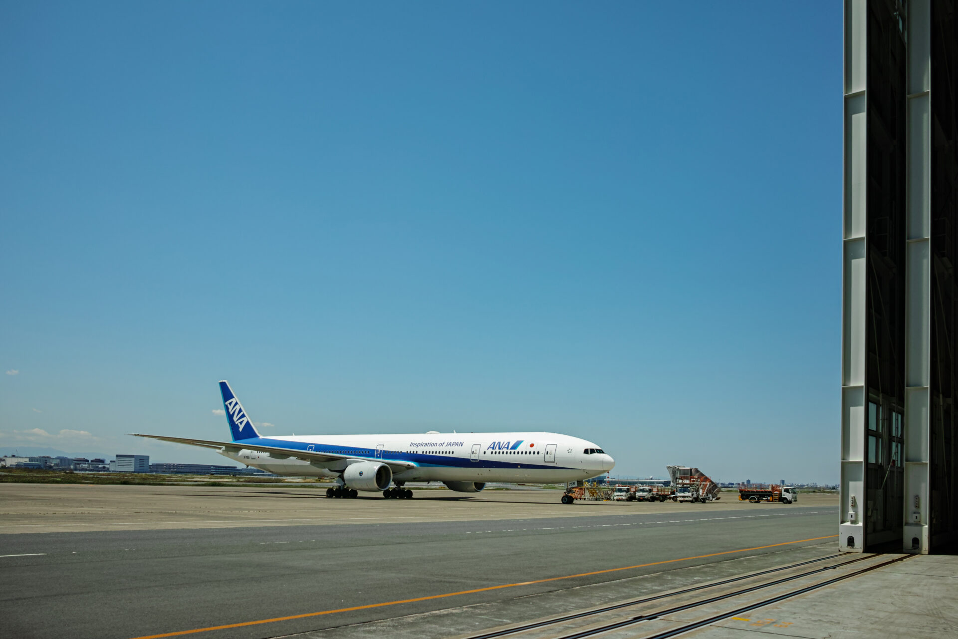 ANA Blue Hangar Tour 2